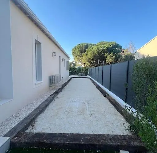 Neuve Castillon-du-Gard