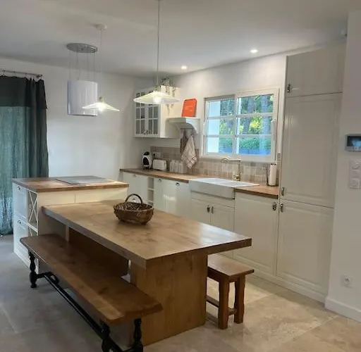 Neuve Castillon-du-Gard